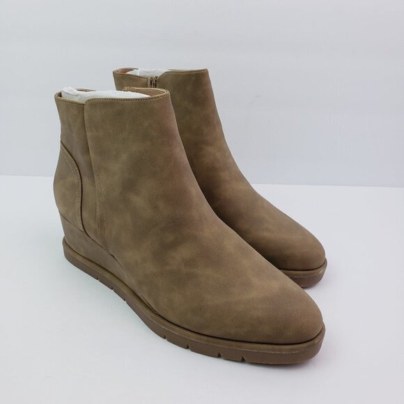 NEW Life Stride Swift Womens Size 11 Mushroom Brown Distressed Wedge Ankle Boots - Picture 1 of 12